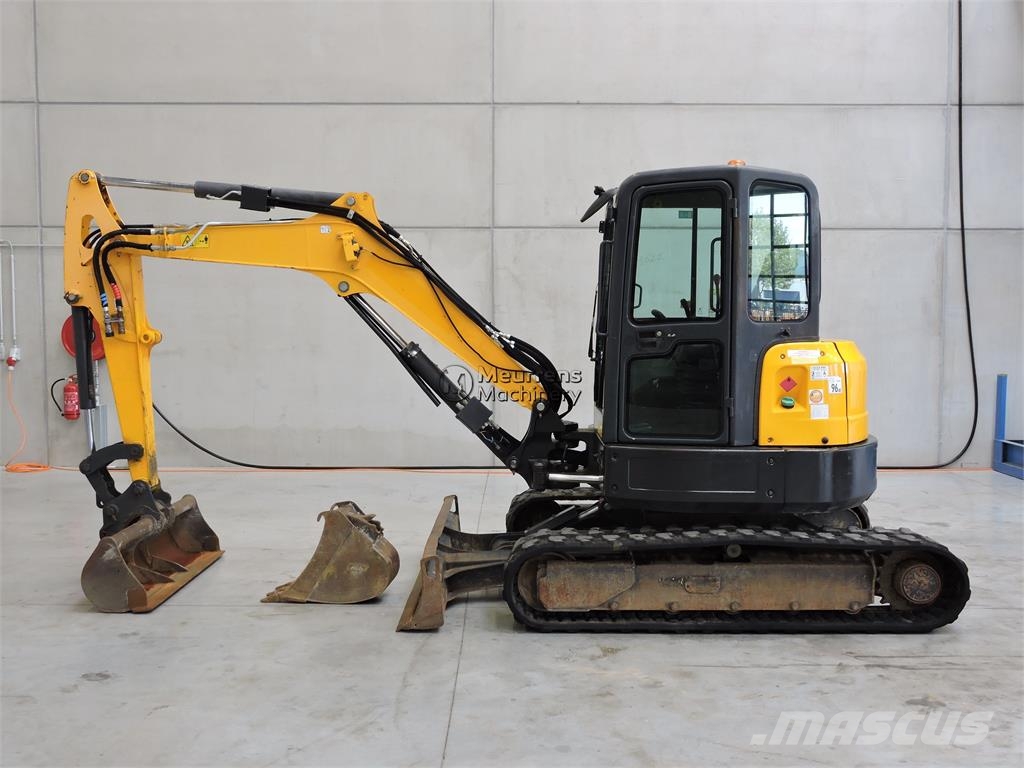 Bobcat E50 معدات البناء - غير ذلك