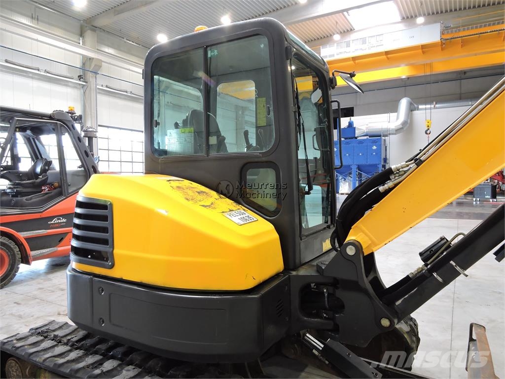 Bobcat E50 معدات البناء - غير ذلك