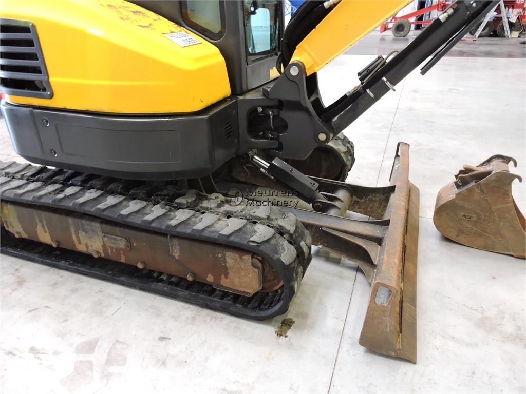 Bobcat E50 معدات البناء - غير ذلك