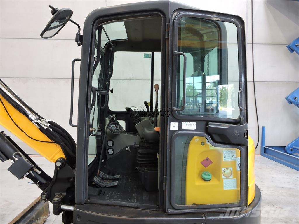 Bobcat E50 معدات البناء - غير ذلك