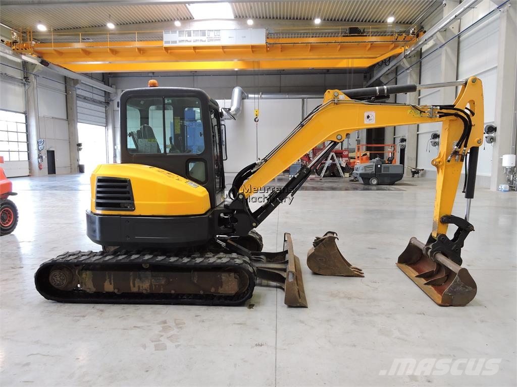 Bobcat E50 معدات البناء - غير ذلك