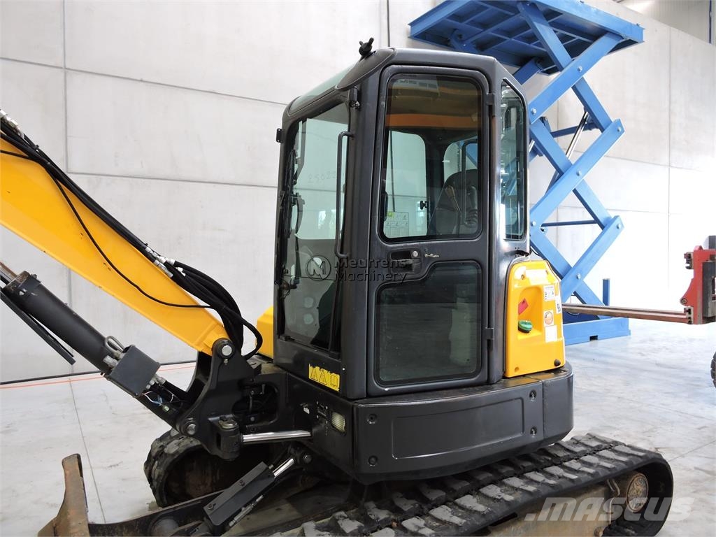 Bobcat E50 معدات البناء - غير ذلك