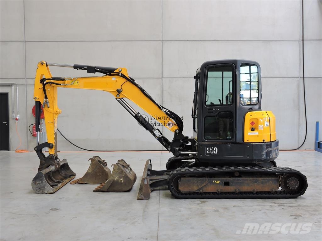 Bobcat E50 معدات البناء - غير ذلك