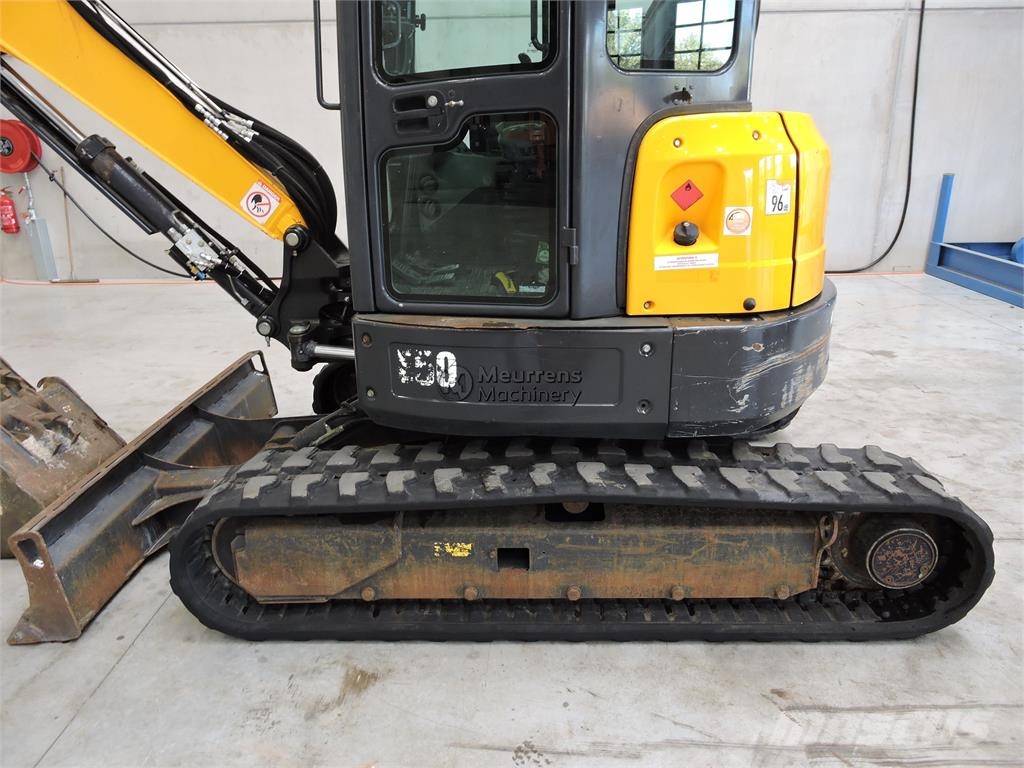 Bobcat E50 معدات البناء - غير ذلك