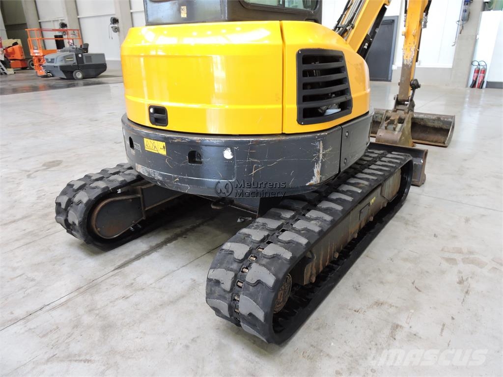 Bobcat E50 معدات البناء - غير ذلك
