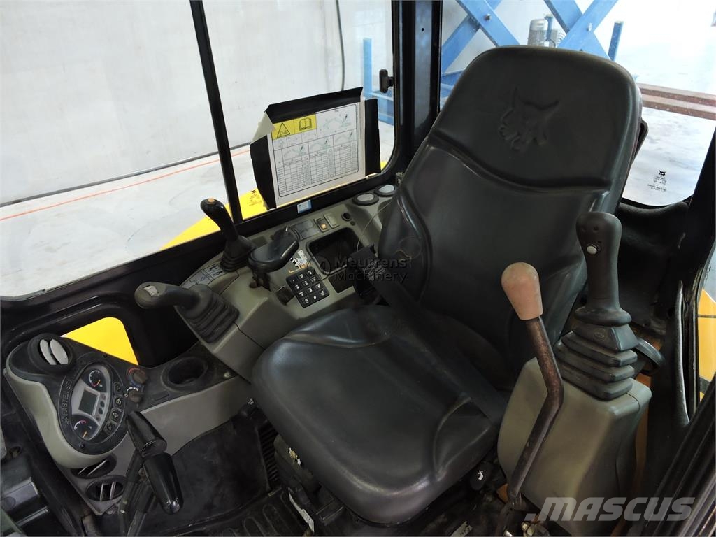 Bobcat E50 معدات البناء - غير ذلك