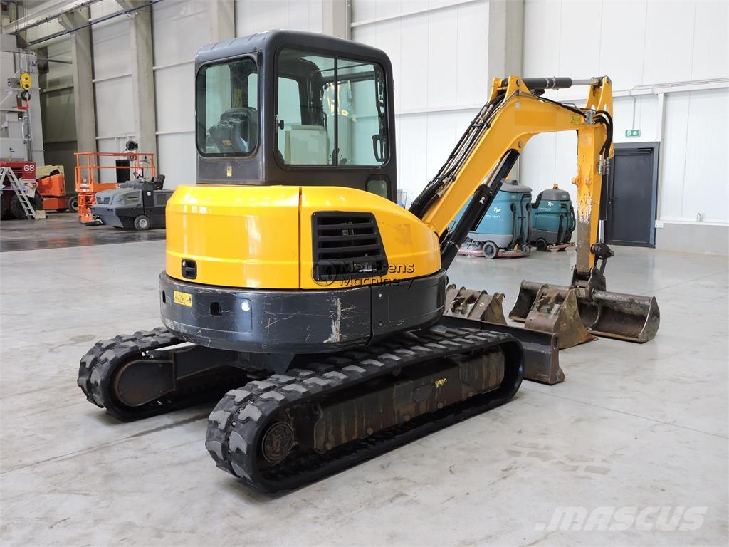 Bobcat E50 معدات البناء - غير ذلك