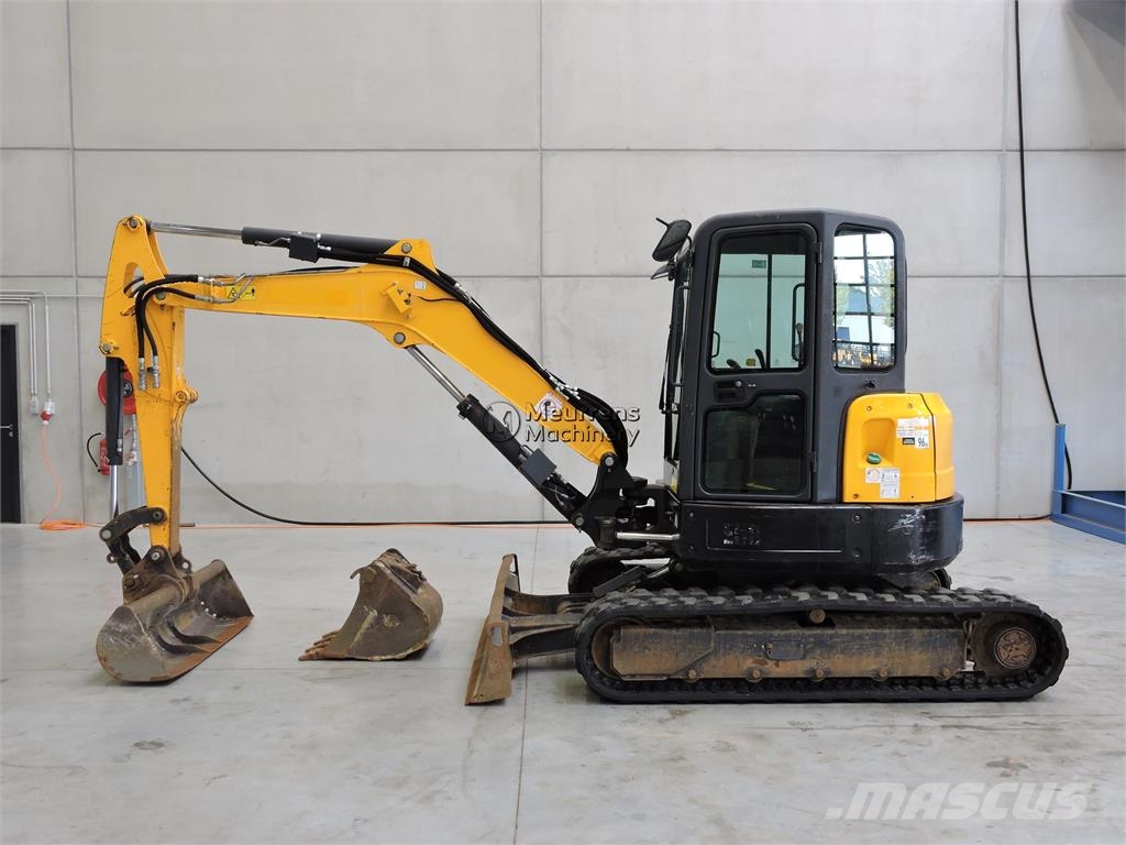 Bobcat E50 معدات البناء - غير ذلك