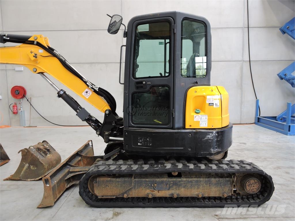 Bobcat E50 معدات البناء - غير ذلك