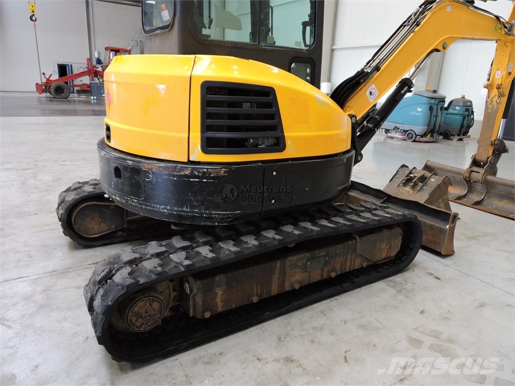 Bobcat E50 معدات البناء - غير ذلك