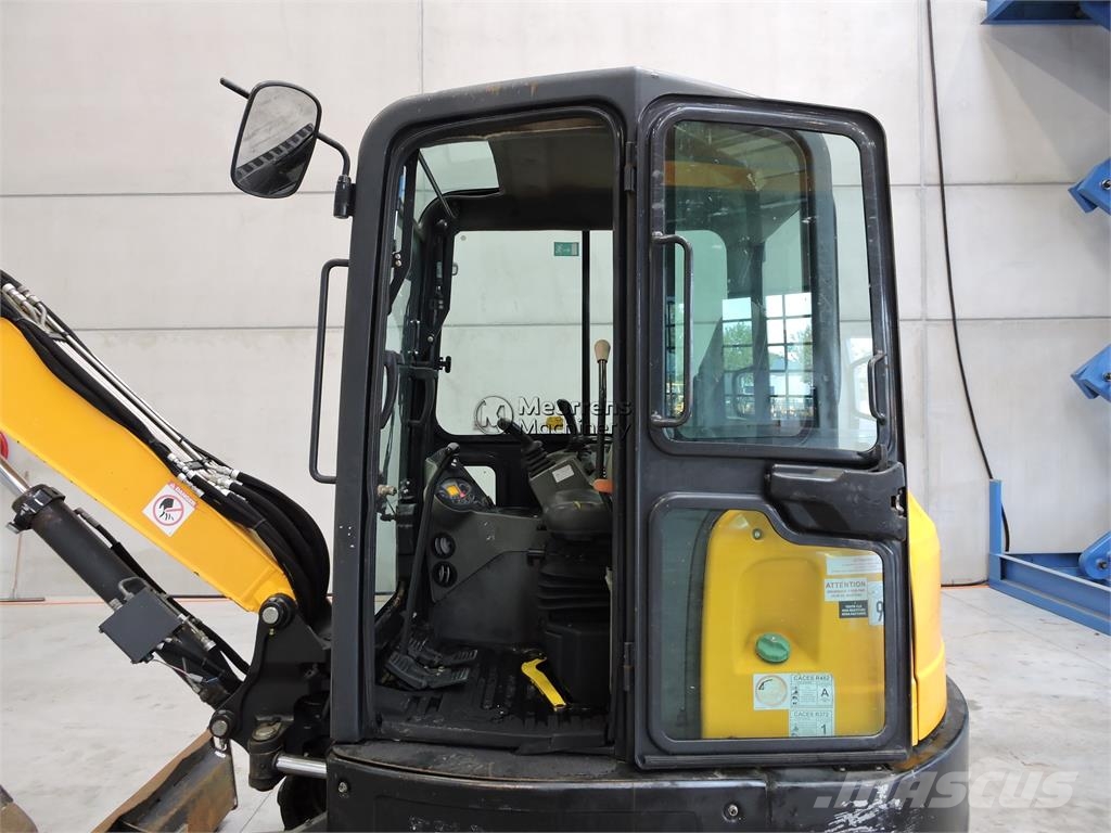 Bobcat E50 معدات البناء - غير ذلك