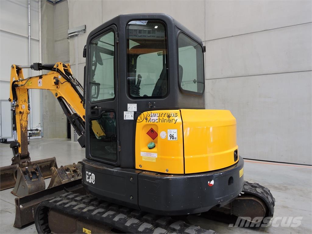 Bobcat E50 معدات البناء - غير ذلك