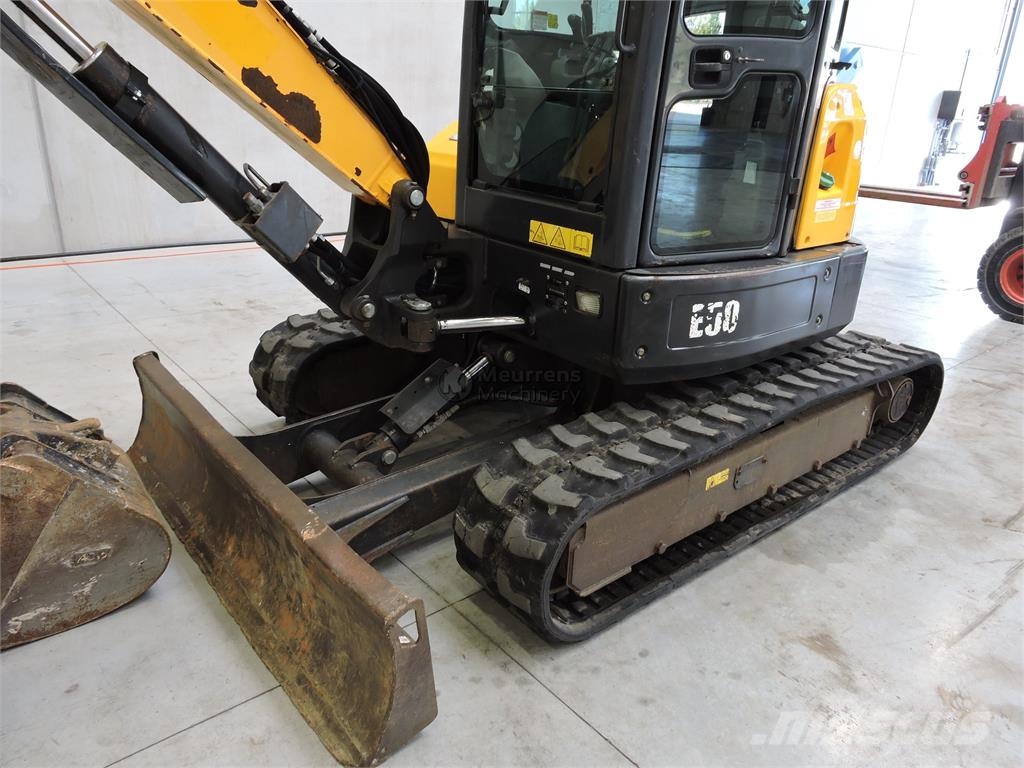 Bobcat E50 معدات البناء - غير ذلك