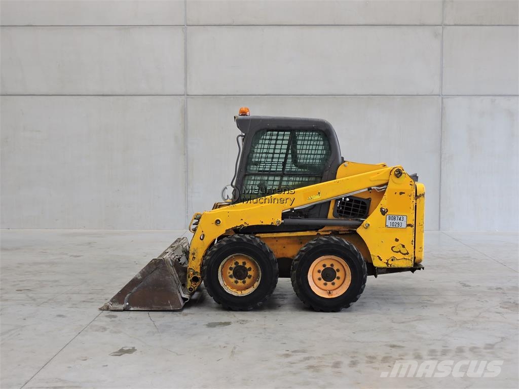 Bobcat S450 Kolesni nakladalci