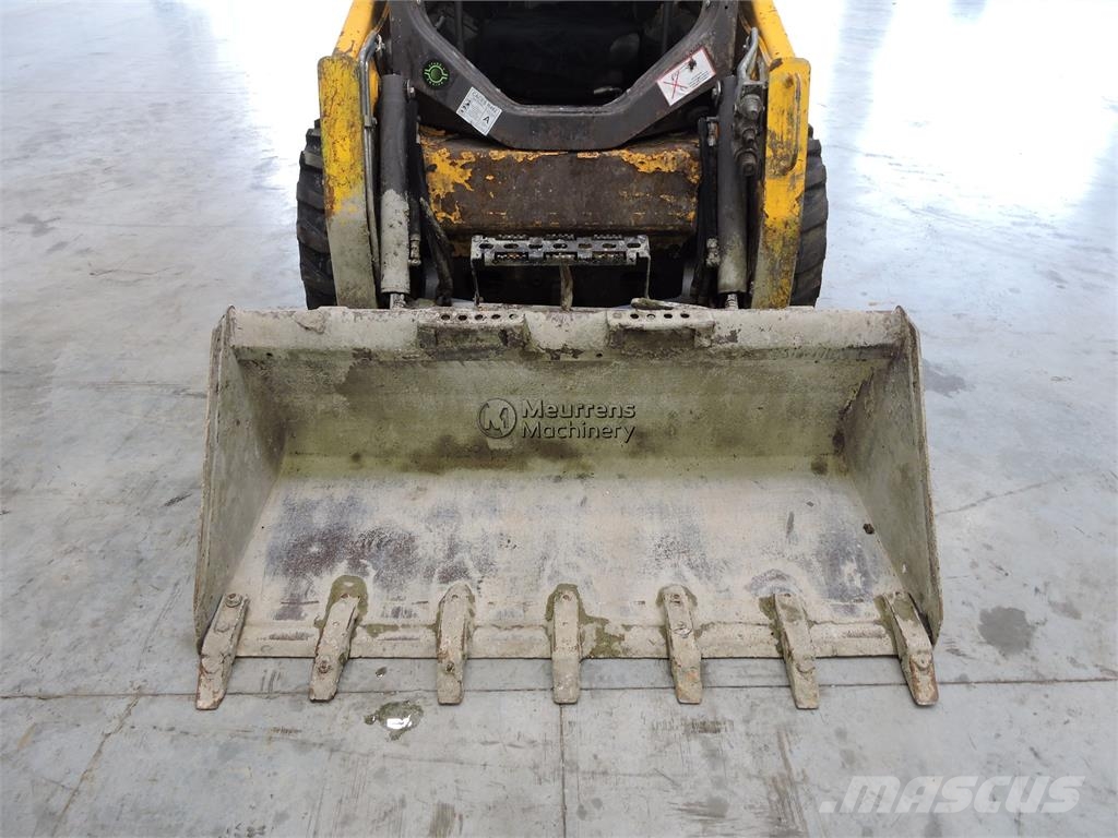 Bobcat S450 Kolesni nakladalci