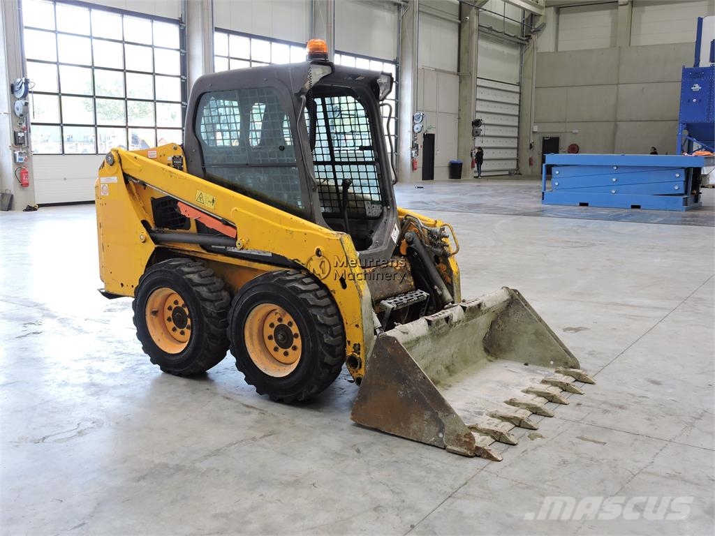 Bobcat S450 Kolesni nakladalci