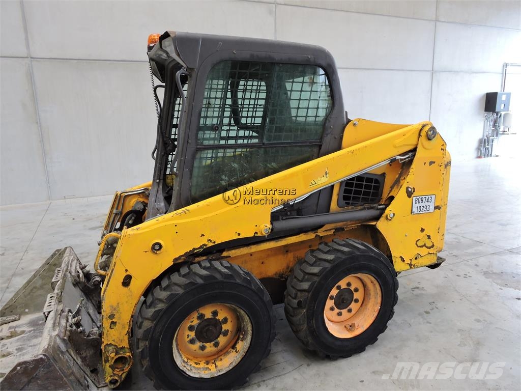 Bobcat S450 Kolesni nakladalci