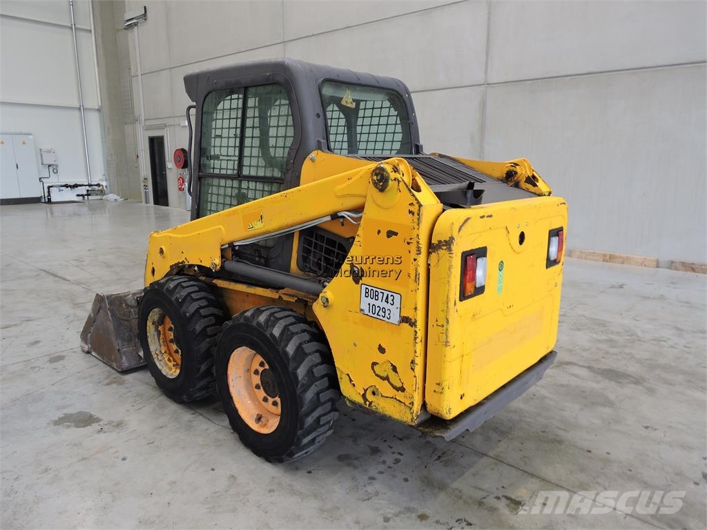Bobcat S450 Kolesni nakladalci