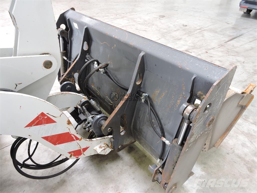 CASE 221F + Fork Wheel loaders