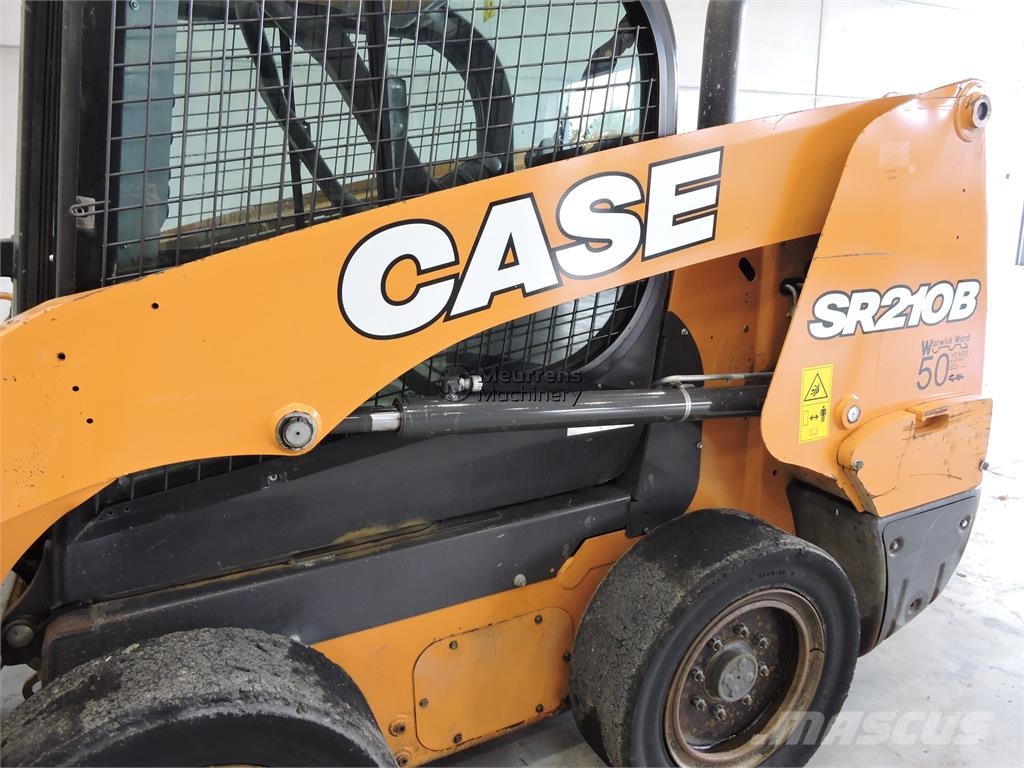 CASE SR210 B لوادر بعجل