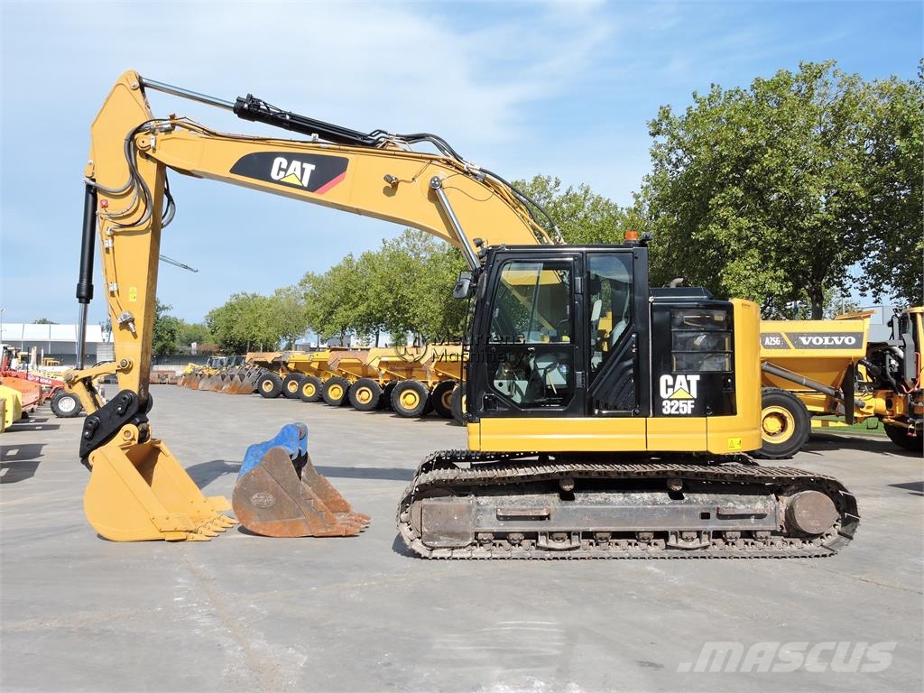 CAT 325 F LCR Pelle sur chenilles