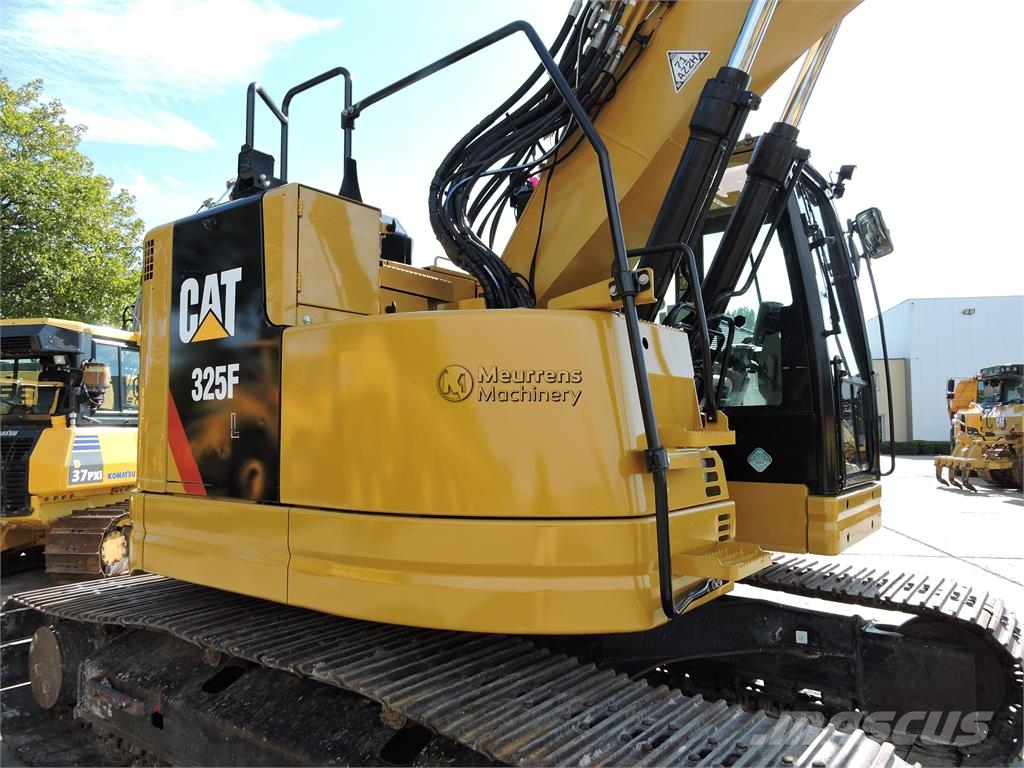 CAT 325 F LCR Pelle sur chenilles