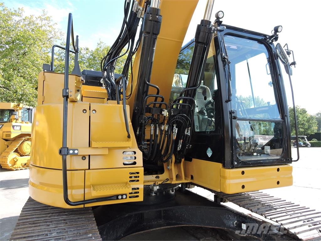 CAT 325 F LCR Pelle sur chenilles