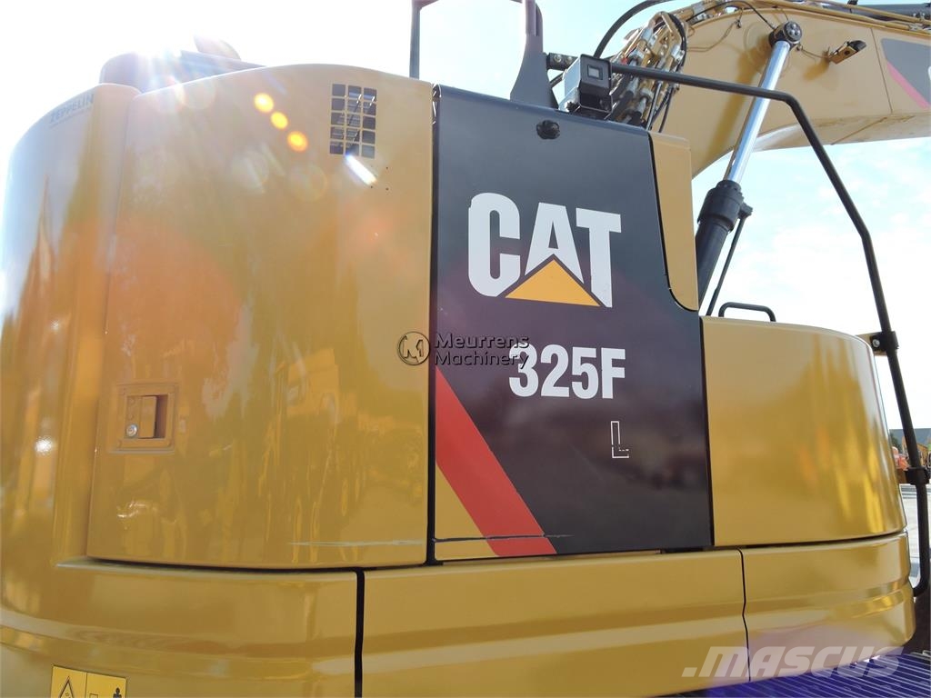 CAT 325 F LCR Pelle sur chenilles