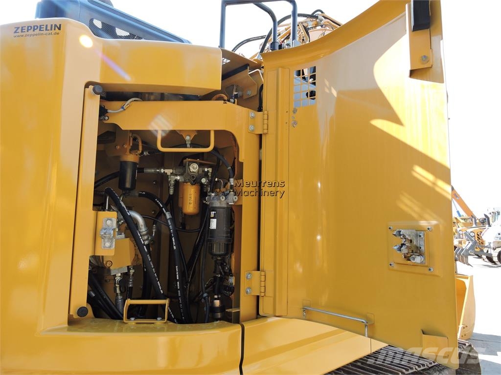 CAT 325 F LCR Pelle sur chenilles