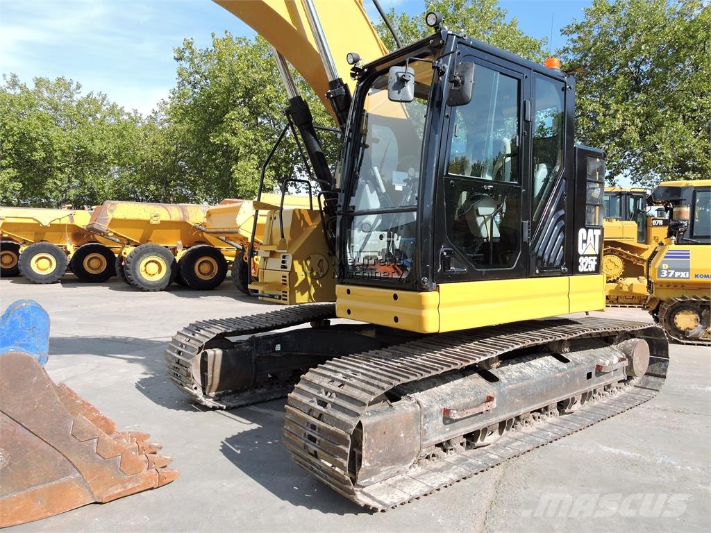 CAT 325 F LCR Pelle sur chenilles