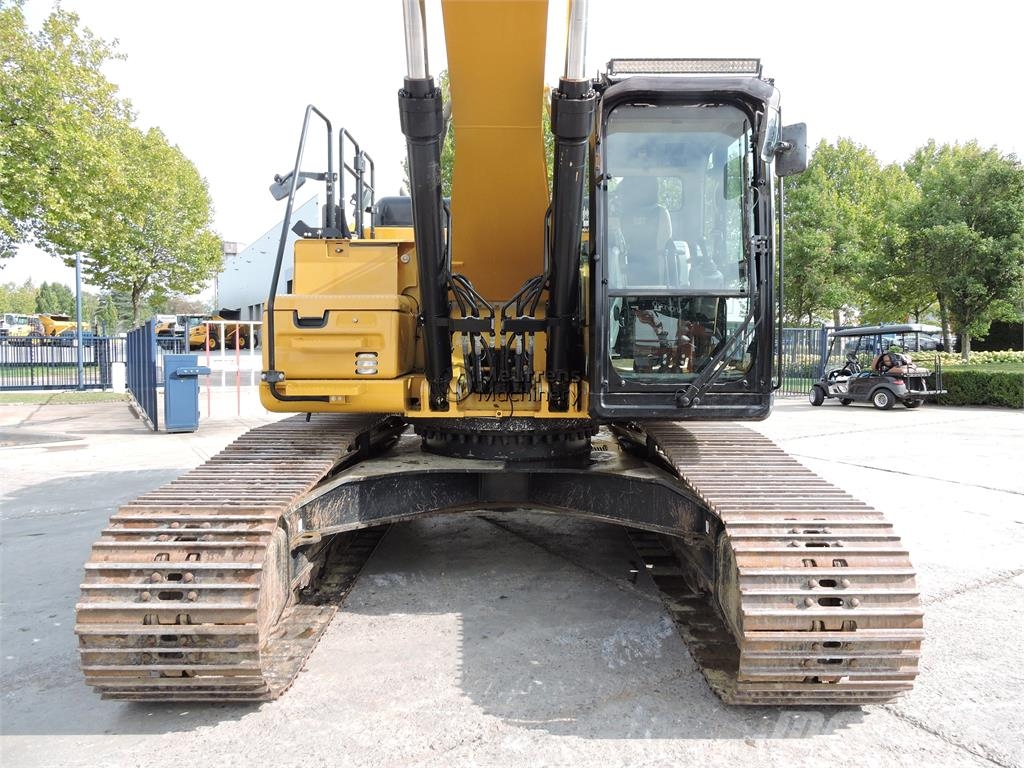 CAT 330 F 대형 굴삭기 29톤 이상