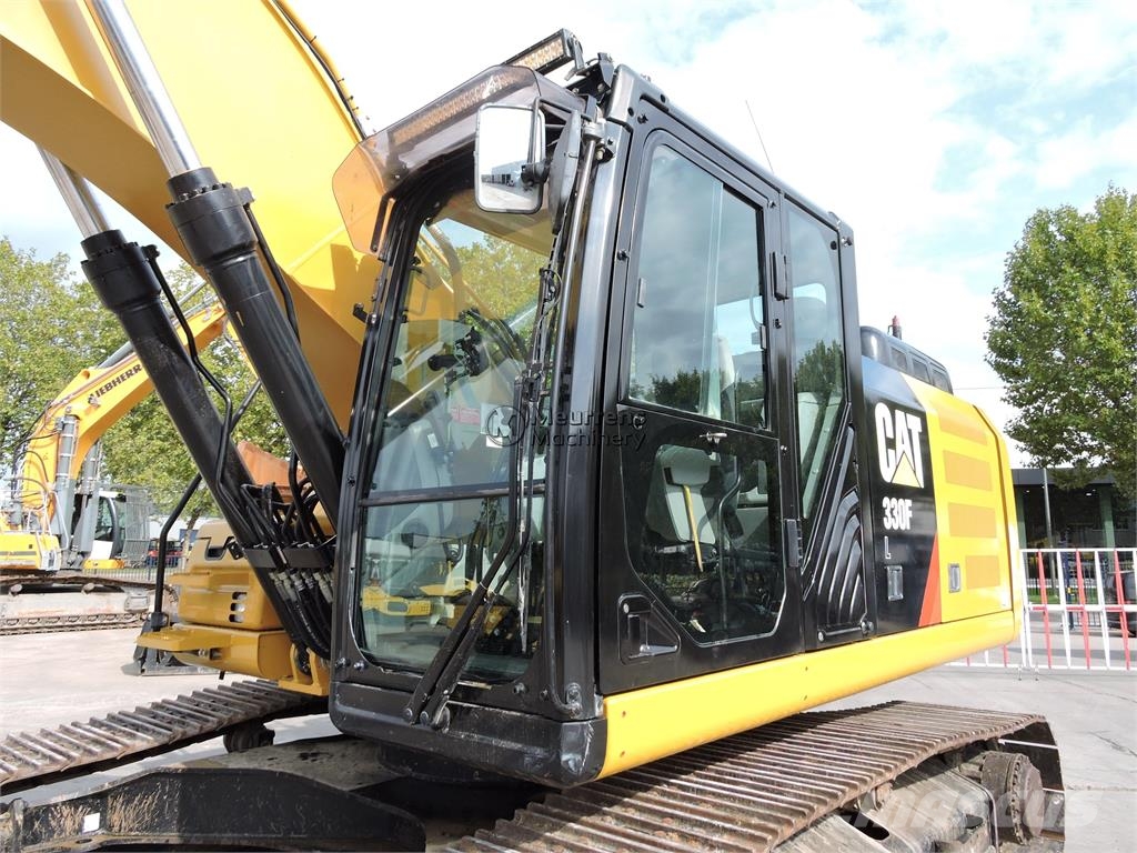 CAT 330 F 대형 굴삭기 29톤 이상