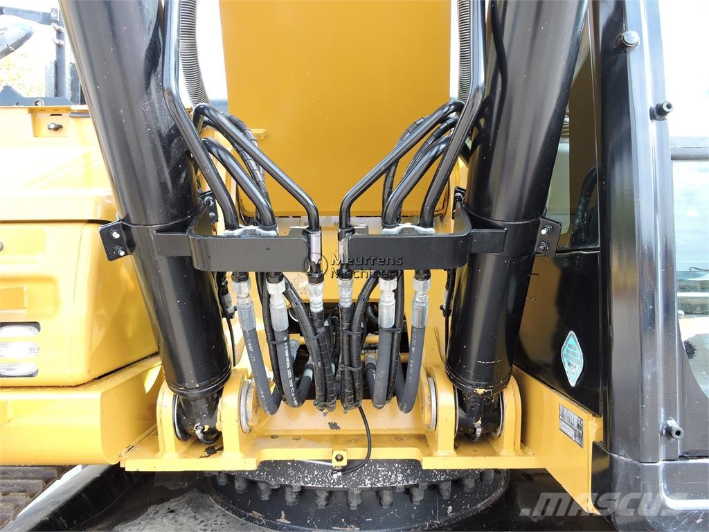 CAT 330 F 대형 굴삭기 29톤 이상