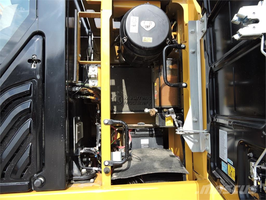 CAT 330 F 대형 굴삭기 29톤 이상