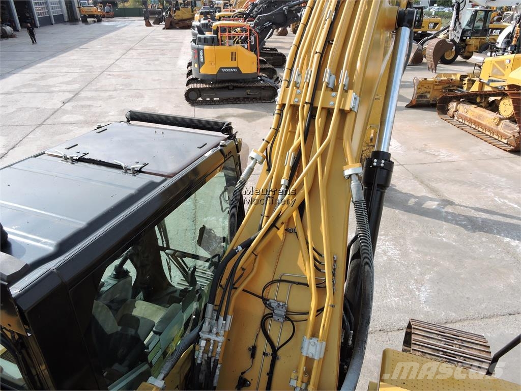 CAT 330 F 대형 굴삭기 29톤 이상