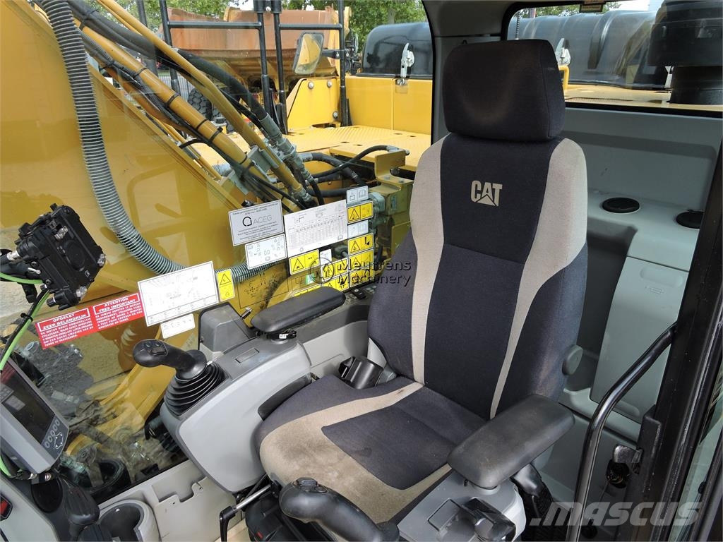 CAT 330 F 대형 굴삭기 29톤 이상