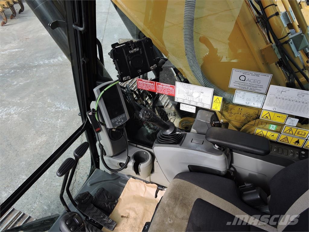 CAT 330 F 대형 굴삭기 29톤 이상