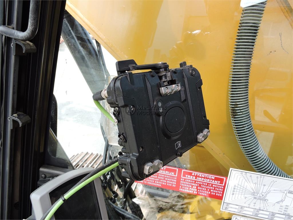 CAT 330 F 대형 굴삭기 29톤 이상