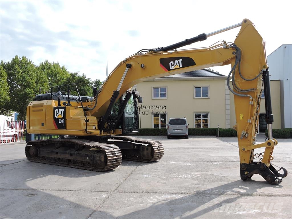 CAT 330 F 대형 굴삭기 29톤 이상