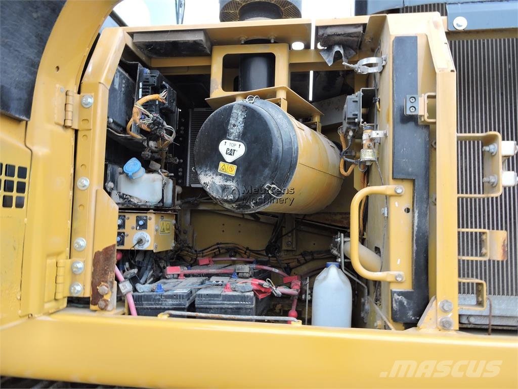 CAT 336D Excavatoare pe șenile