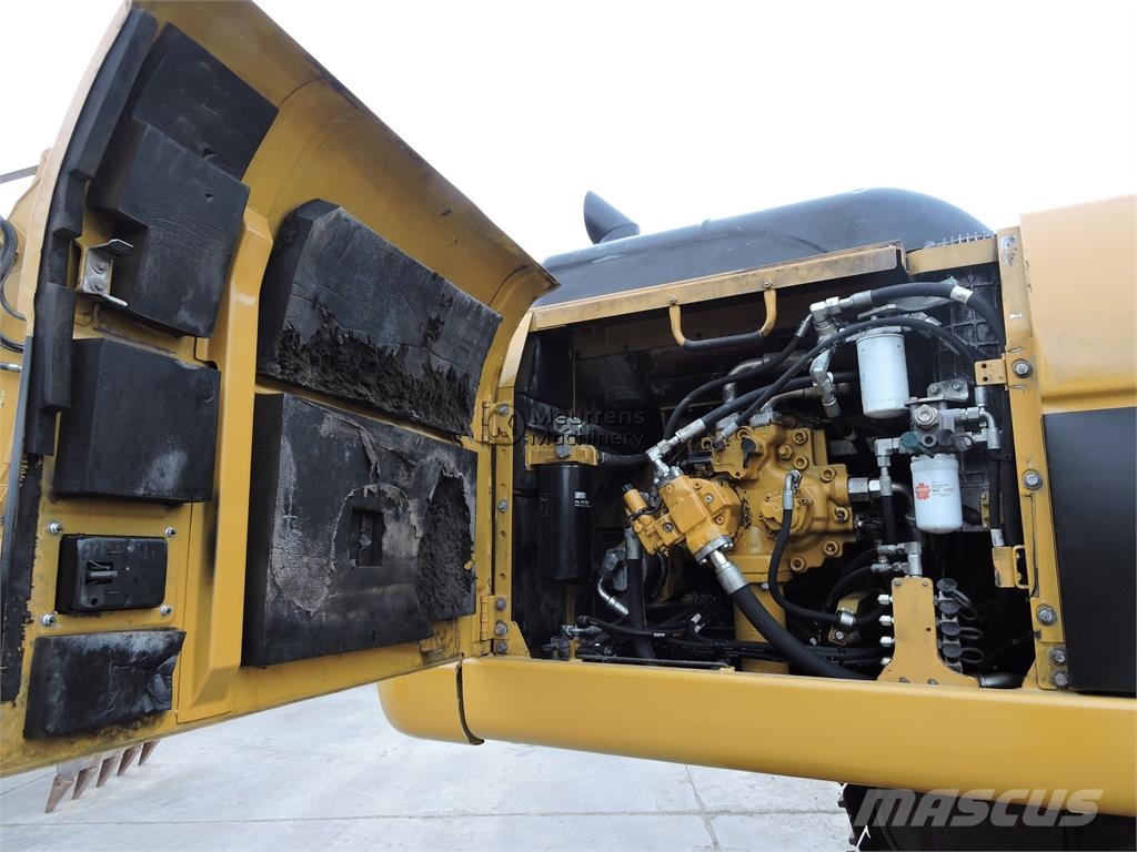 CAT 336D Excavatoare pe șenile