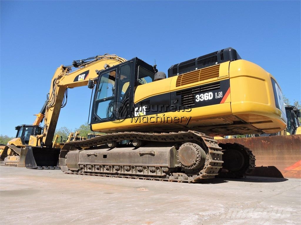 CAT 336D Excavatoare pe șenile