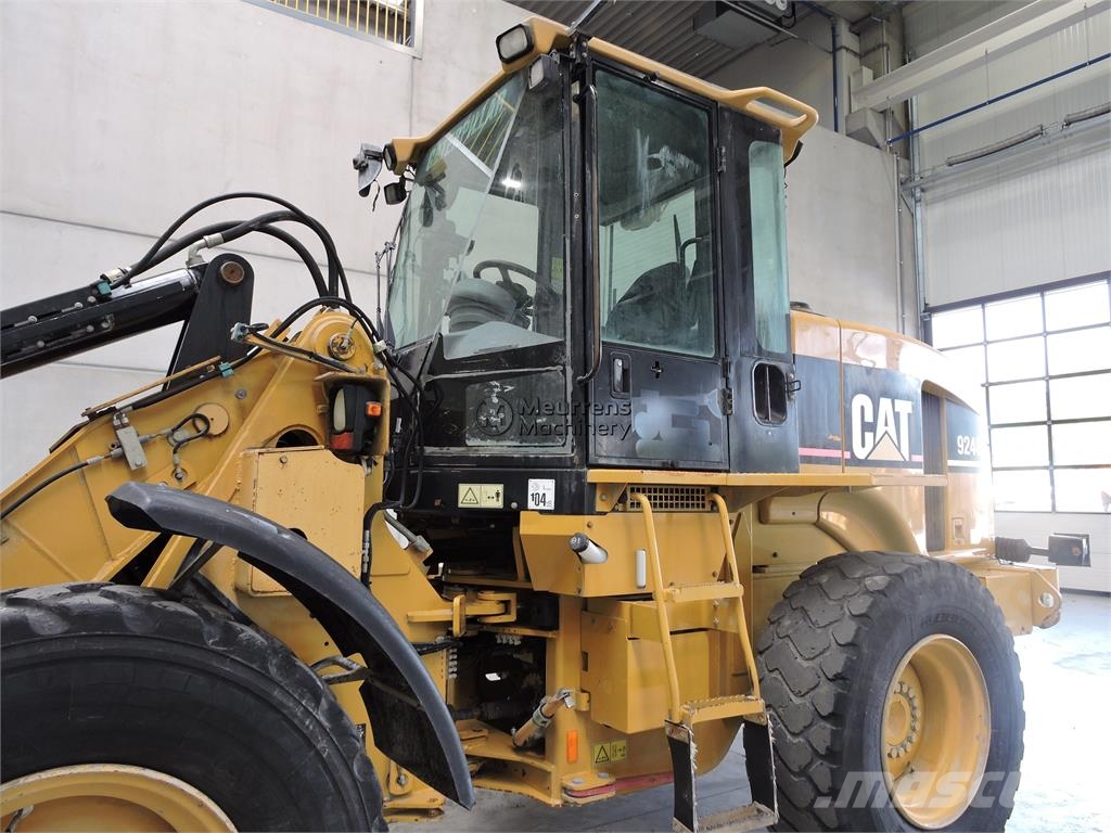 CAT 924G لوادر بعجل