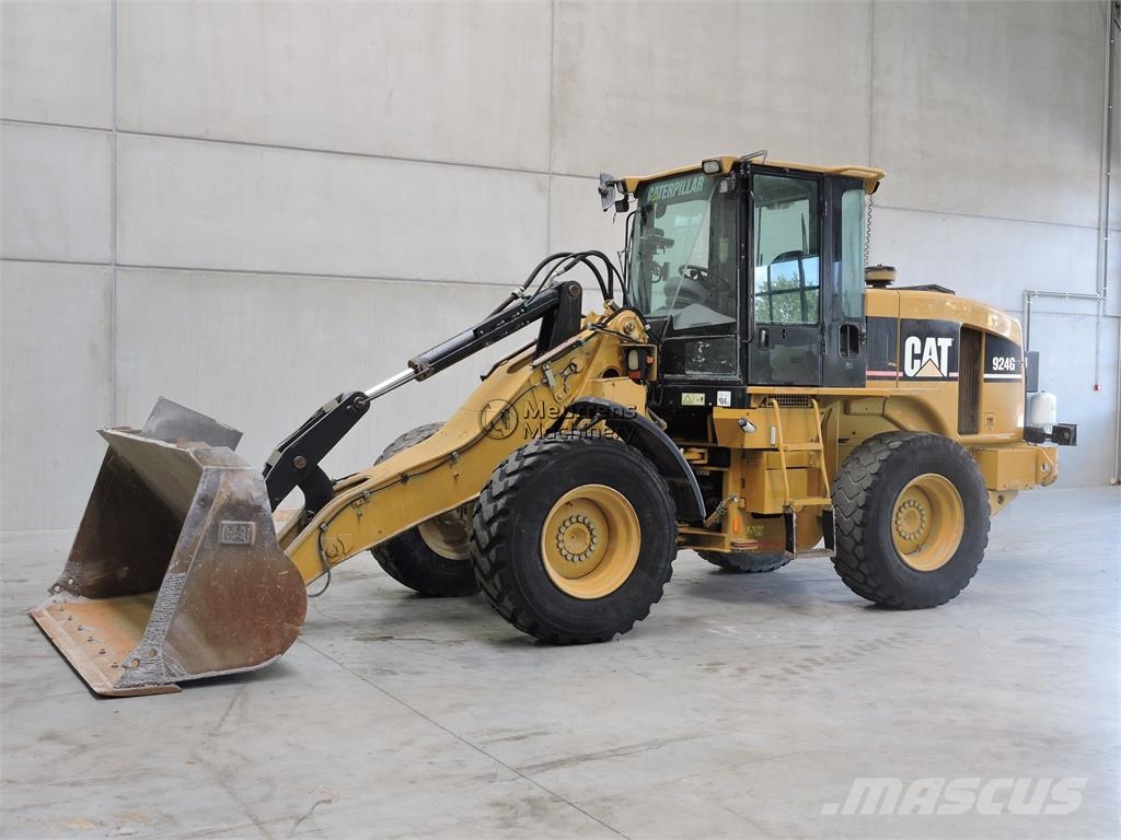 CAT 924G لوادر بعجل