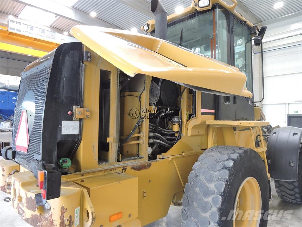 CAT 924G لوادر بعجل