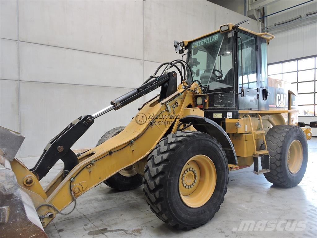 CAT 924G لوادر بعجل