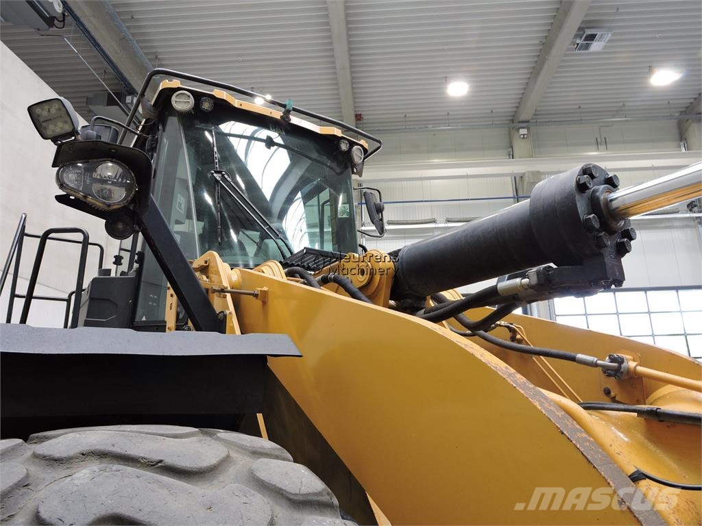 CAT 966M 3rd Function Pale gommate
