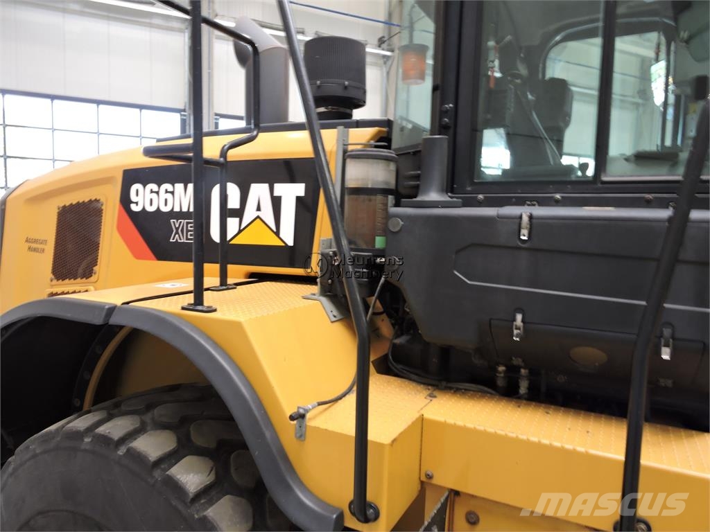 CAT 966M 3rd Function Pale gommate
