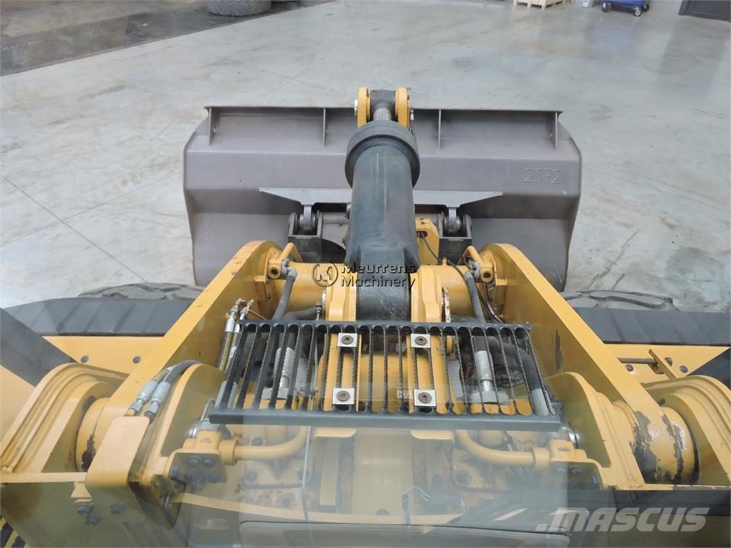 CAT 966M 3rd Function Pale gommate