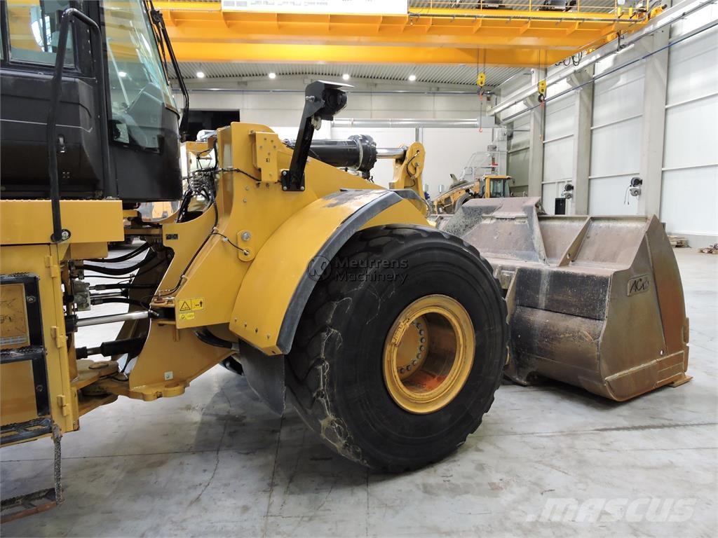 CAT 972M Wielladers